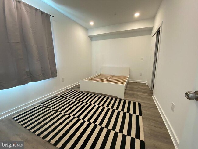 Foto del edificio - 317 N 41st St