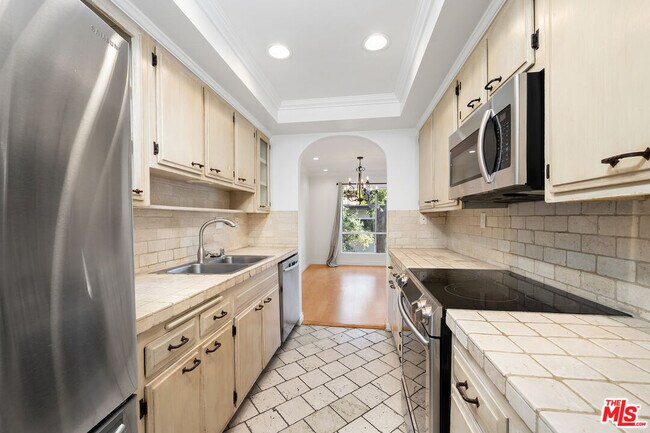 Foto del edificio - 11965 Gorham Ave