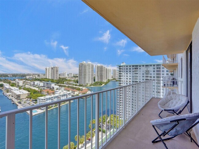 Foto del edificio - 290 174th St