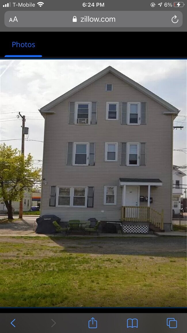 Building Photo - 347 Woonasquatucket Ave