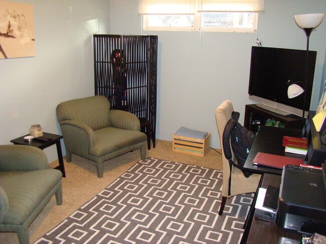 Living Room - 636 S Loomis Ave