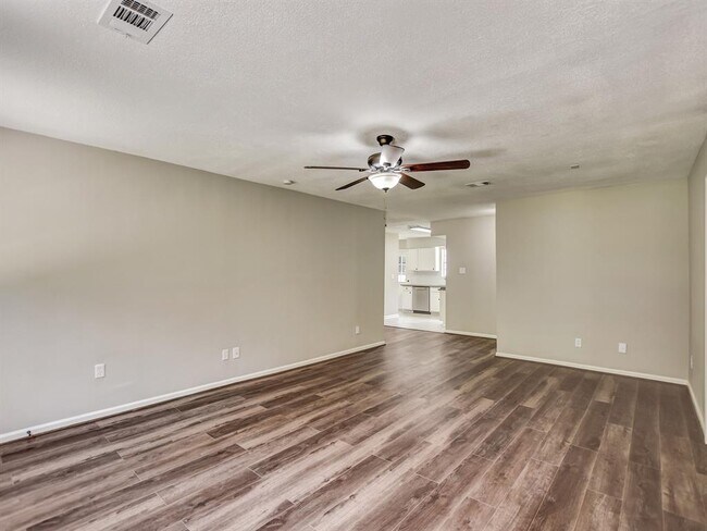 Building Photo - 12125 Tower Ln
