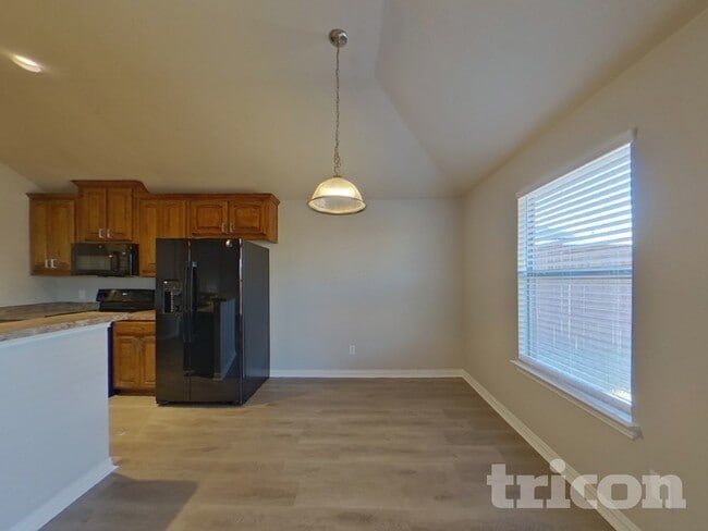 Building Photo - 100 Cherokee Dr