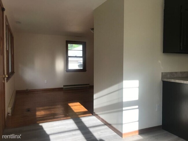 Building Photo - 4 br, 2 bath House - 25 Philson Ct