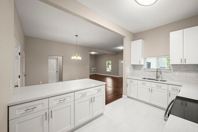 Foto del edificio - 4902 McKinney St
