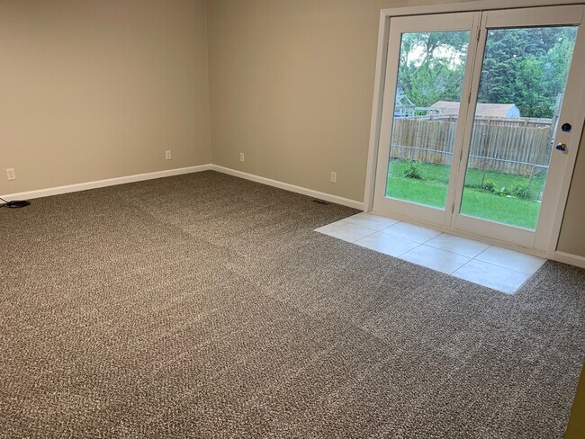 Building Photo - 14020 Barretts Dr
