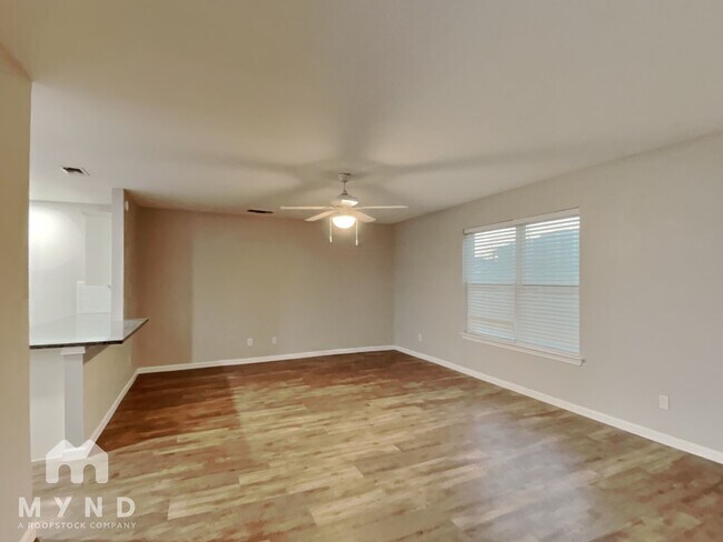 Foto del edificio - 4892 Masch Branch Rd