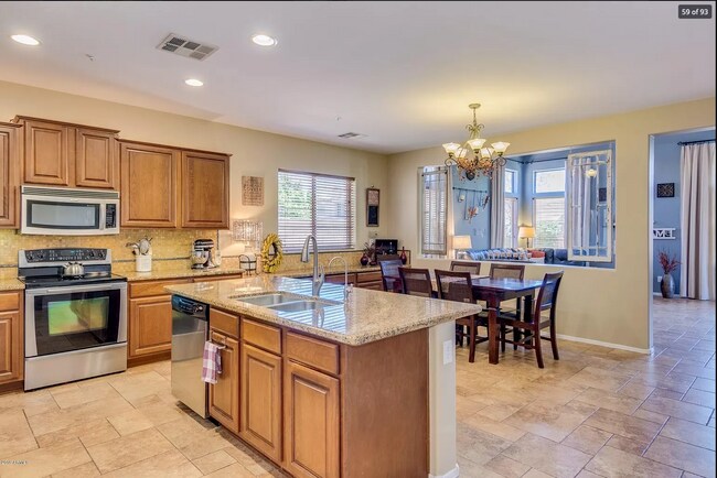 Open Kitchen/living room - 31207 N 131st Ln