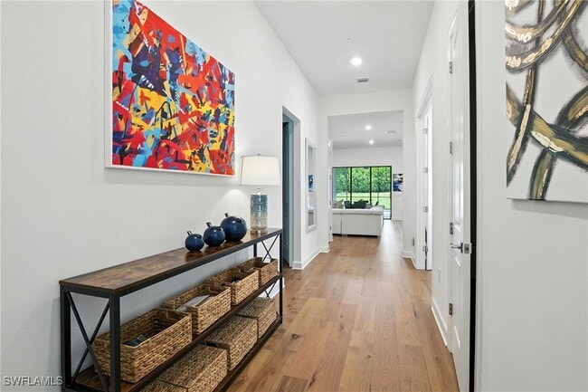 Foto del edificio - 6690 Pennyroyal Dr