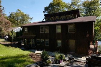 Building Photo - 12 Sage Rd