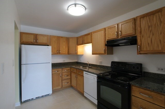 Building Photo - 415 Harrison Ct