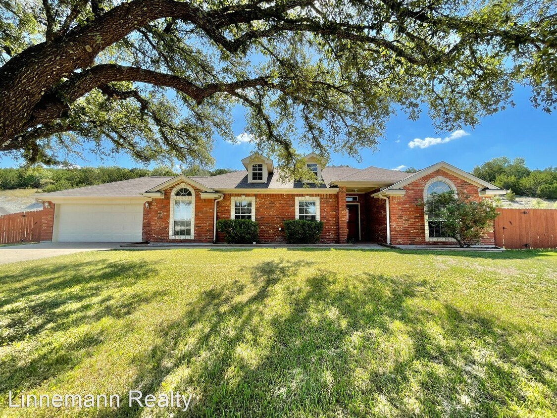 4 br, 2 bath House 2416 Indian Camp Trail House Rental in Copperas Cove, TX