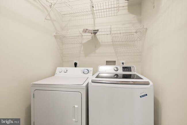 Foto del edificio - 3840 Lightfoot St