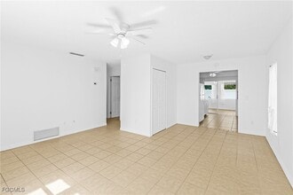 Building Photo - 6004 Deming Ave