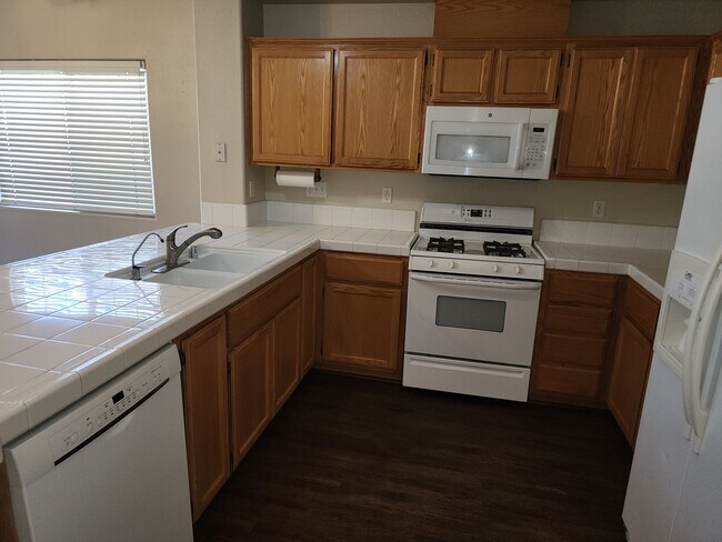 Building Photo - 705 Turtle Creek Rd