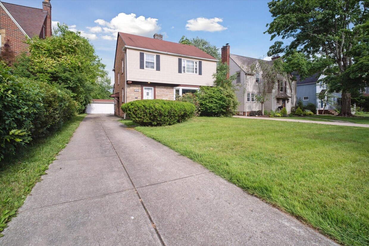 Primary Photo - 2581 Eaton Rd