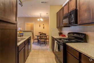 2BR,2BA_The Bienville - Village at Midtown
