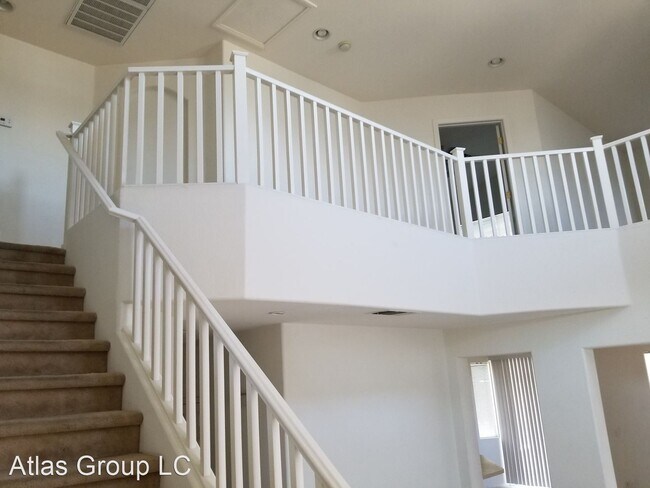Building Photo - 3 br, 2.5 bath House - 9524 Parker Springs