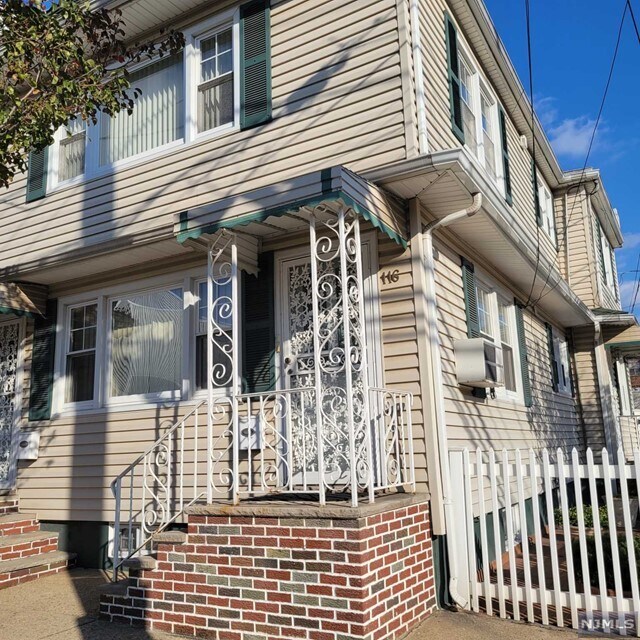 Primary Photo - 116 S 1st St