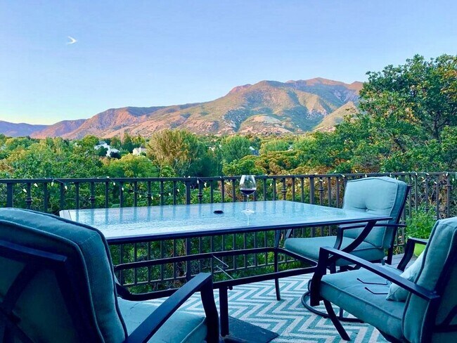 Building Photo - 1022 E 5275 S