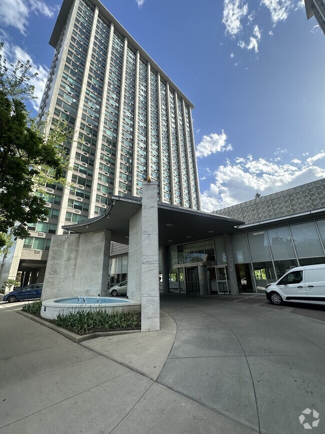 Building Photo - 3600 N Lake Shore Dr