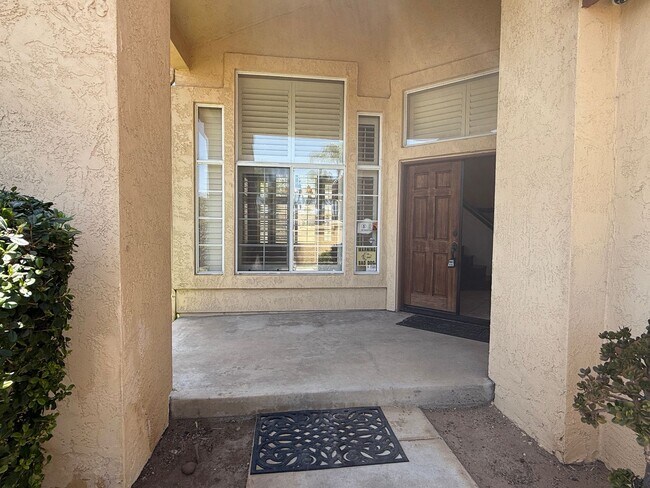 Building Photo - Modern Comfort in the Heart of Chula Vista...