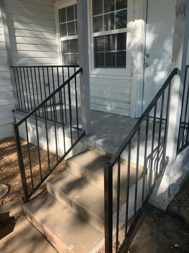 Photo - 2012 Turner Dr House