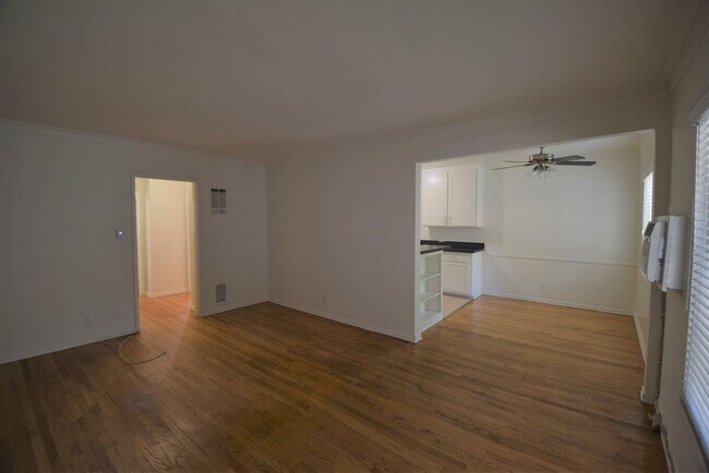 Foto del edificio - 11785 Laurelwood Dr