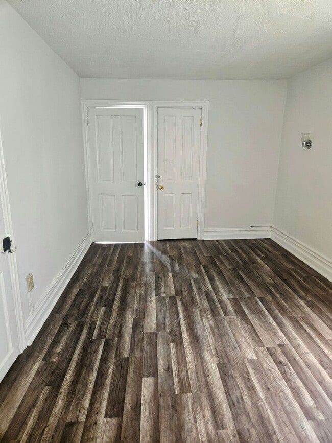 Foto del edificio - 322 N 14th St