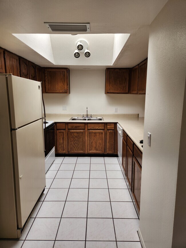 Foto del edificio - 14404 N 57th Dr