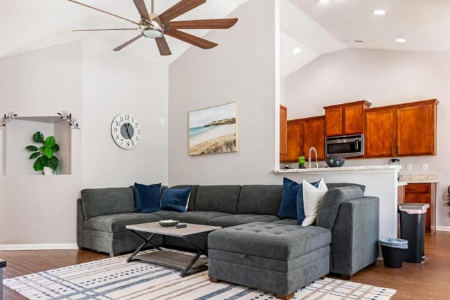 Foto del edificio - 2626 Spivey Ct