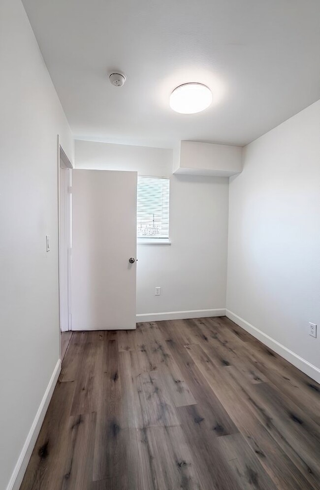 Photo - 2204 West Slauson Avenue Apartment