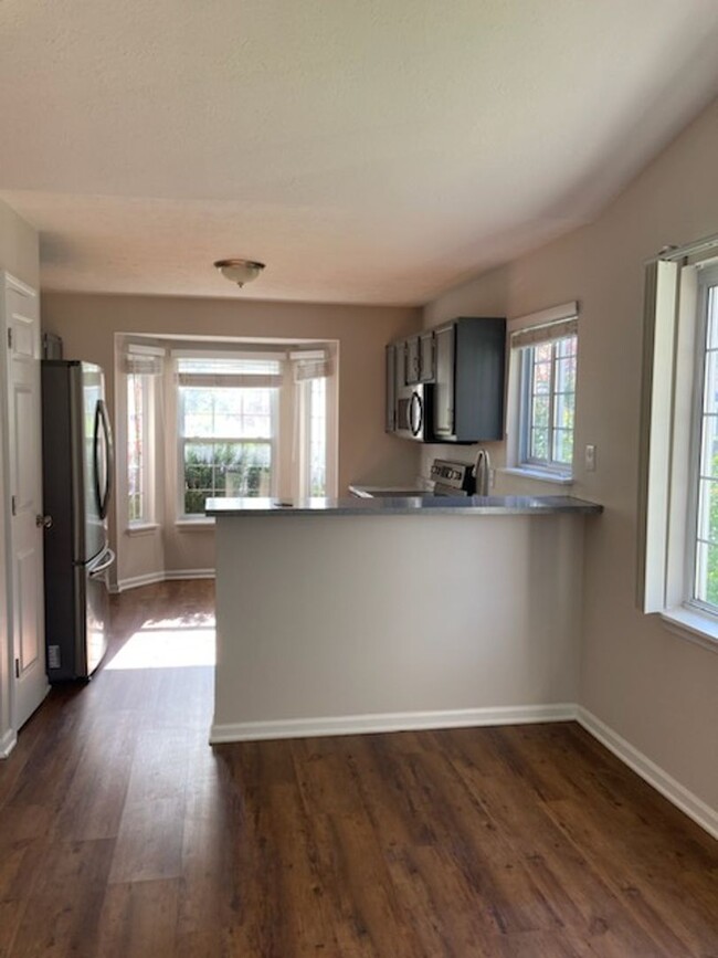 Foto del edificio - Spacious Washington Township Two Bedroom R...