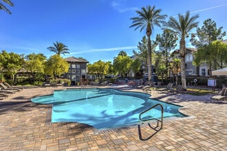 Building Photo - Tuscany