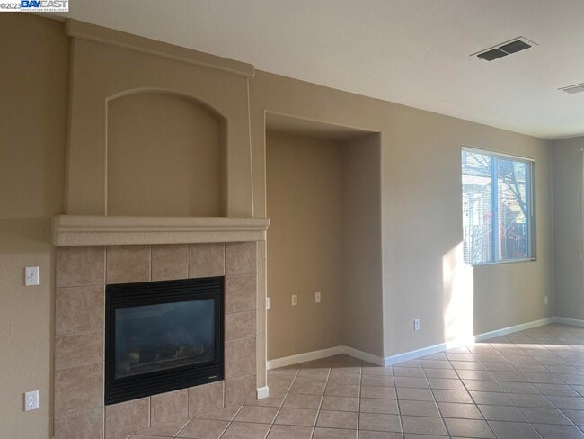 Building Photo - 5200 Cleveland Bay Way