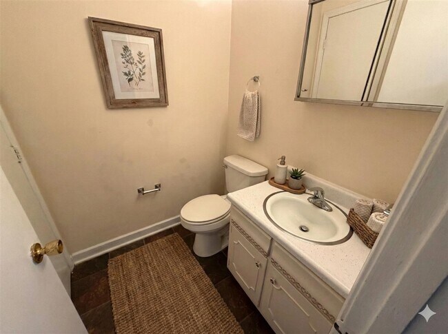 Building Photo - 1036 Ellen Dr