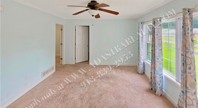 Building Photo - Cute Updated Home in Raytown-Available NOW!!