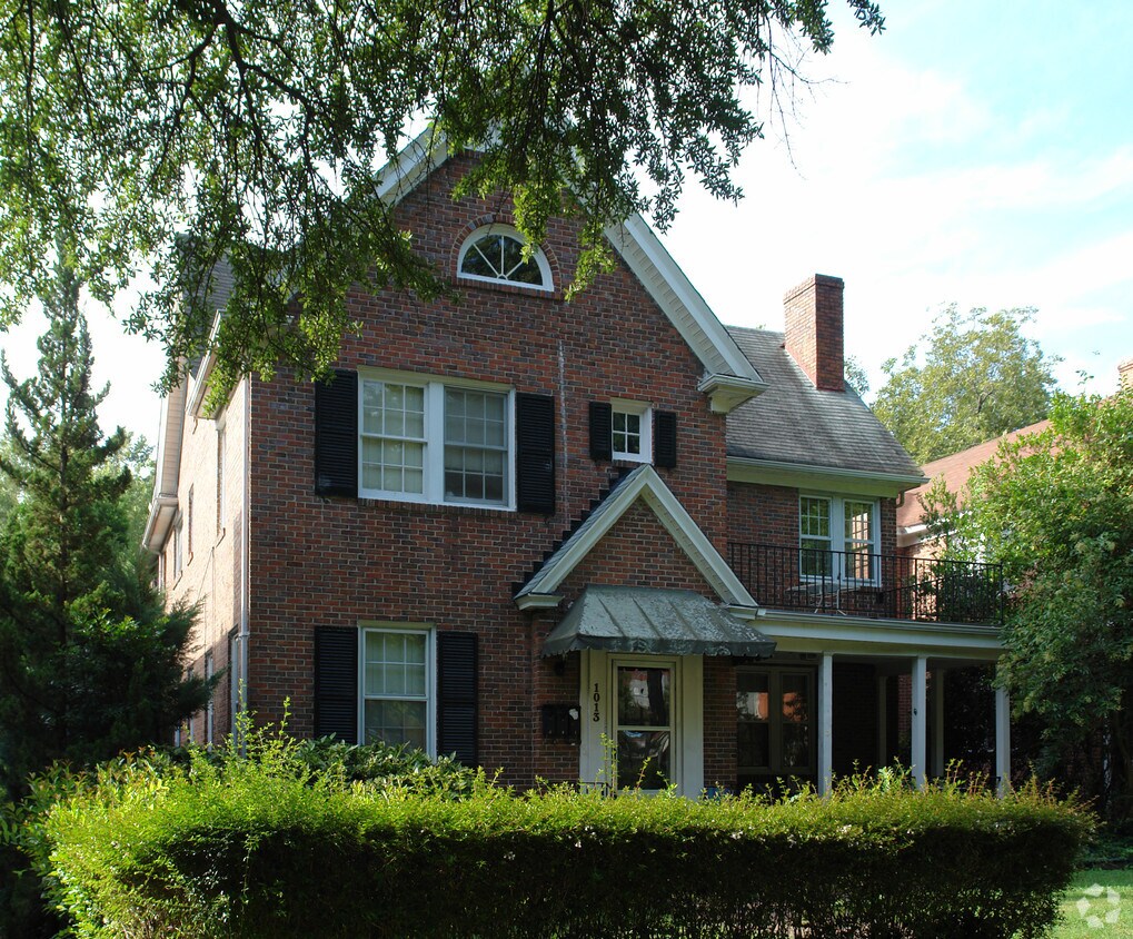 Foto principal - 1013 Dacian Ave