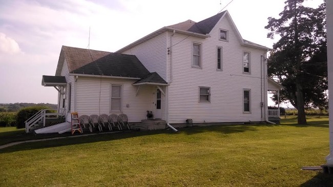Building Photo - 5561 S Stone Church Rd