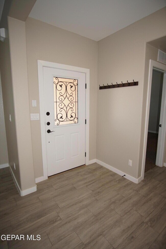 Building Photo - 14953 Tierra Isaiah Ave