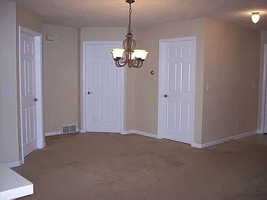 Foto del edificio - 9644 Meadowland Ct