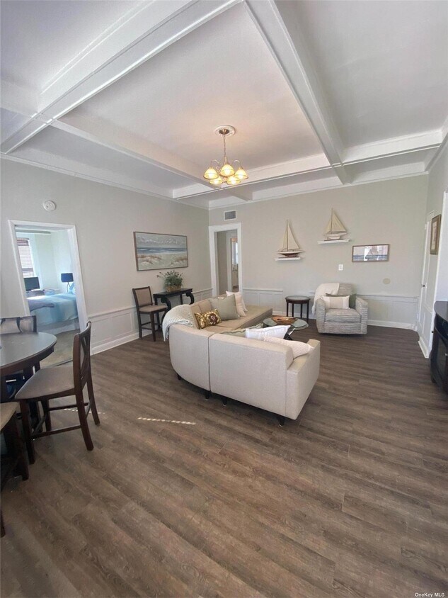 Foto principal - 157 B Long Beach Blvd