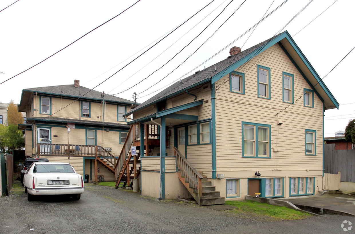 Foto del edificio - 2422 Hoyt Ave