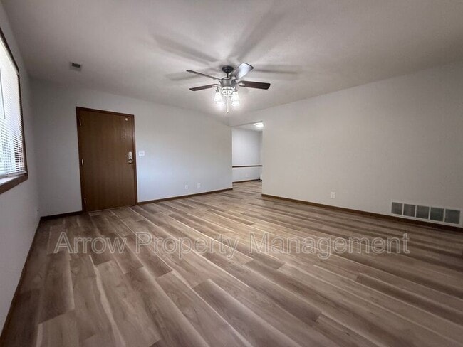 Foto del edificio - 535 Oak St