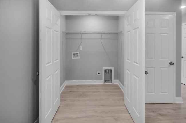 Building Photo - 1261 Cross Creek Cir