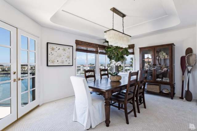 Dining room w/view of Harbour - 1721 Pearl Way