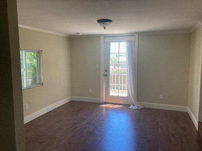 Living Room - 3100 Rawson St