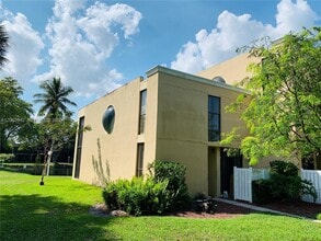 Building Photo - 2961 SW 87th Ave