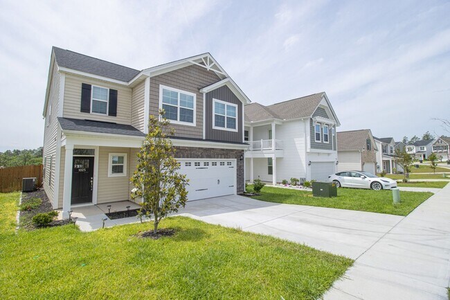 Foto del edificio - Stunning 3 Bedroom, 2.5 Bath in Ashcroft -...