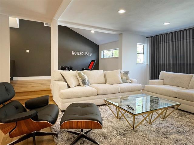 Foto del edificio - 6802 Bert Ln